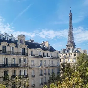 Hotel Eiffel Kensington, París