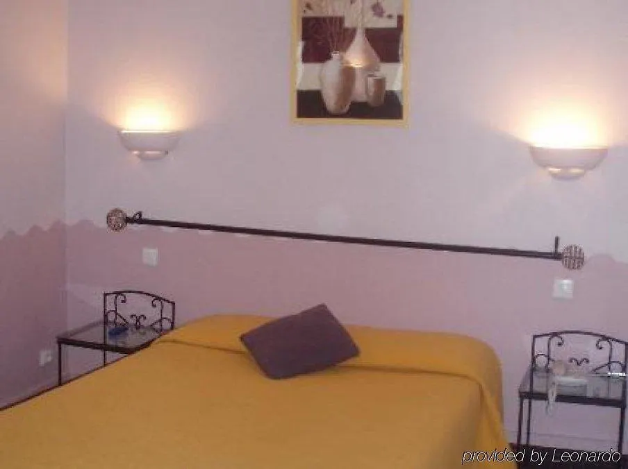 Mon Reve Hotel Paris